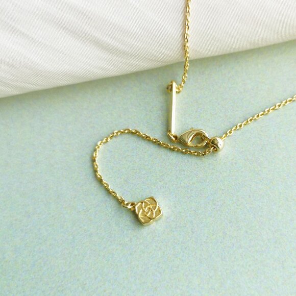 Authentic Kendra Scott Soccer Short Pendant Necklace - Picture 4 of 4